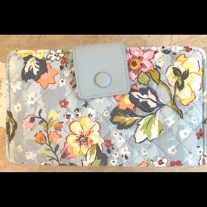 Vera Bradley RFID Smartphone Wristlet & Crossbody
